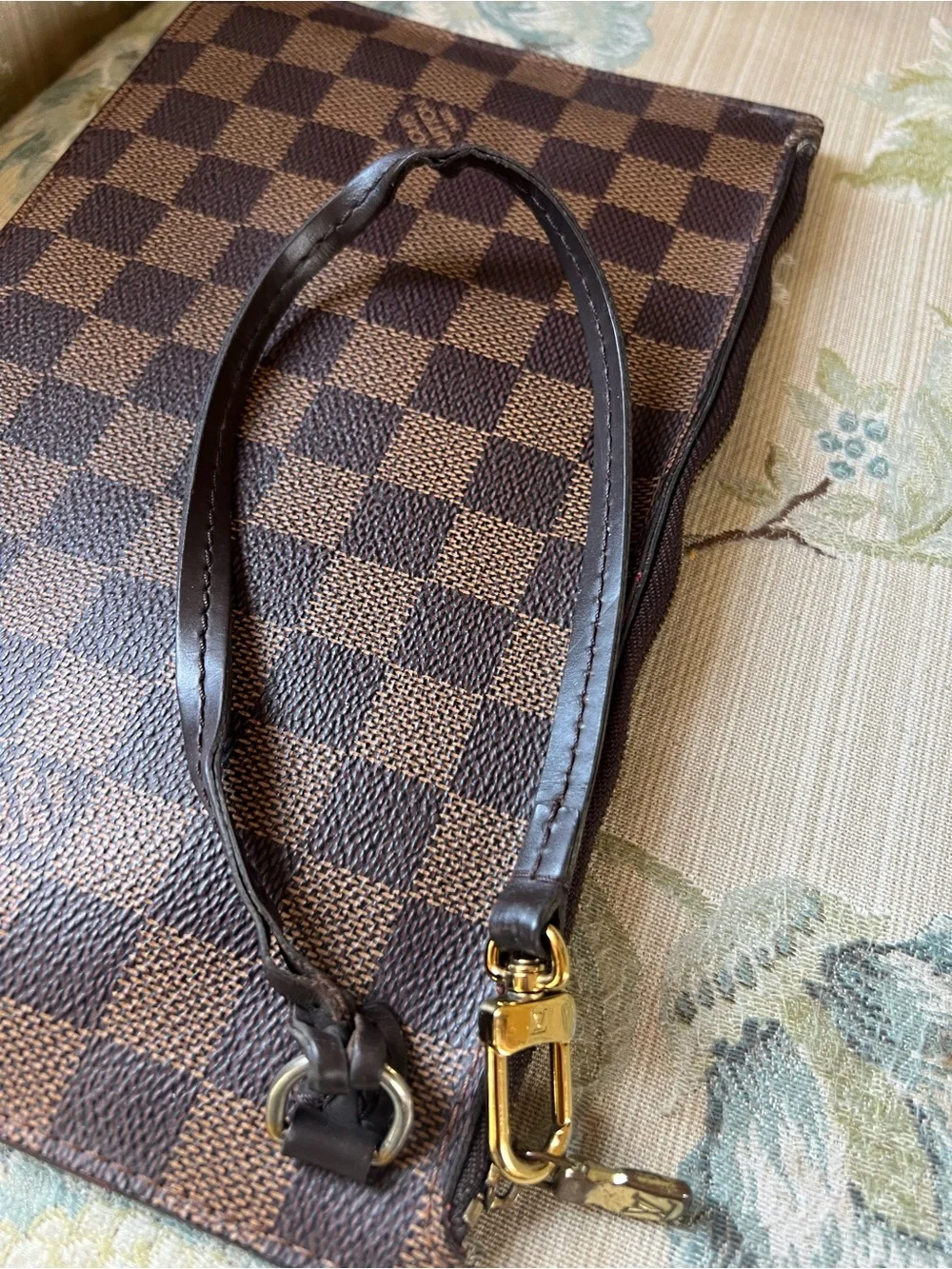 Authentic Neverfull Pouch